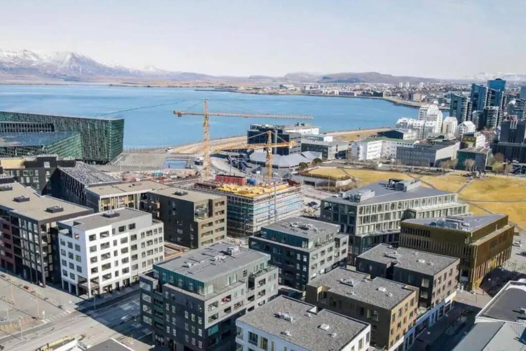 Private Lux 2Br & 2Ba City Center With Free Parking Reykjavík Exterior foto
