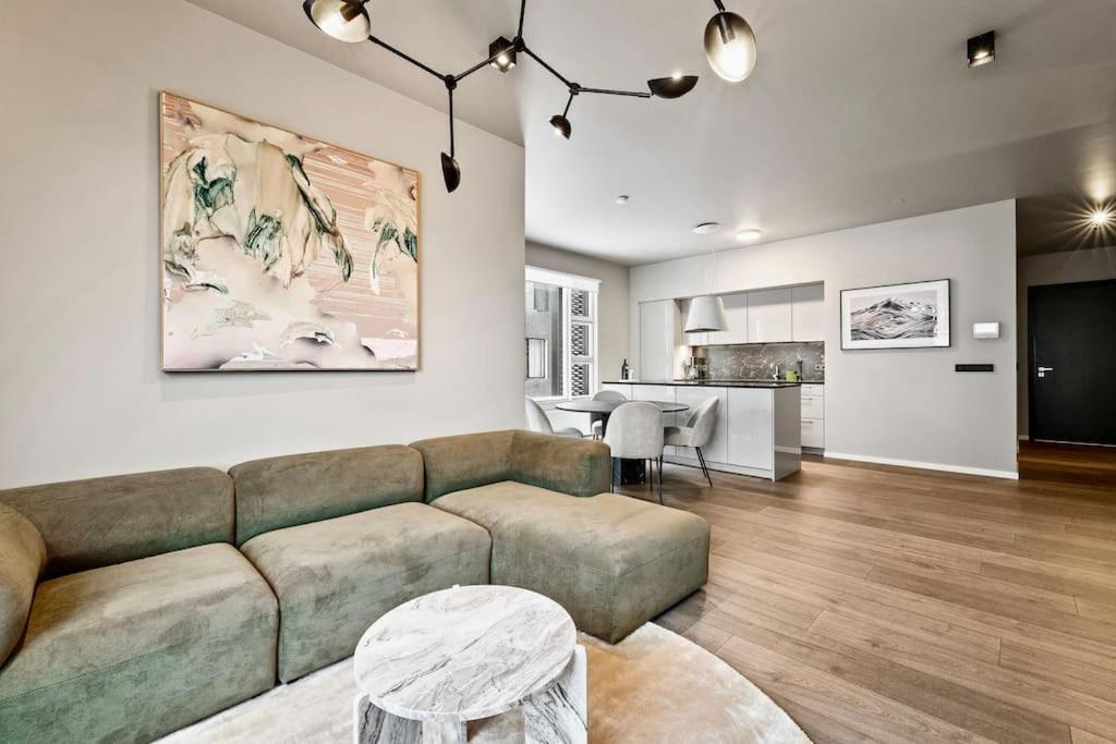 Private Lux 2Br & 2Ba City Center With Free Parking Reykjavík Exterior foto
