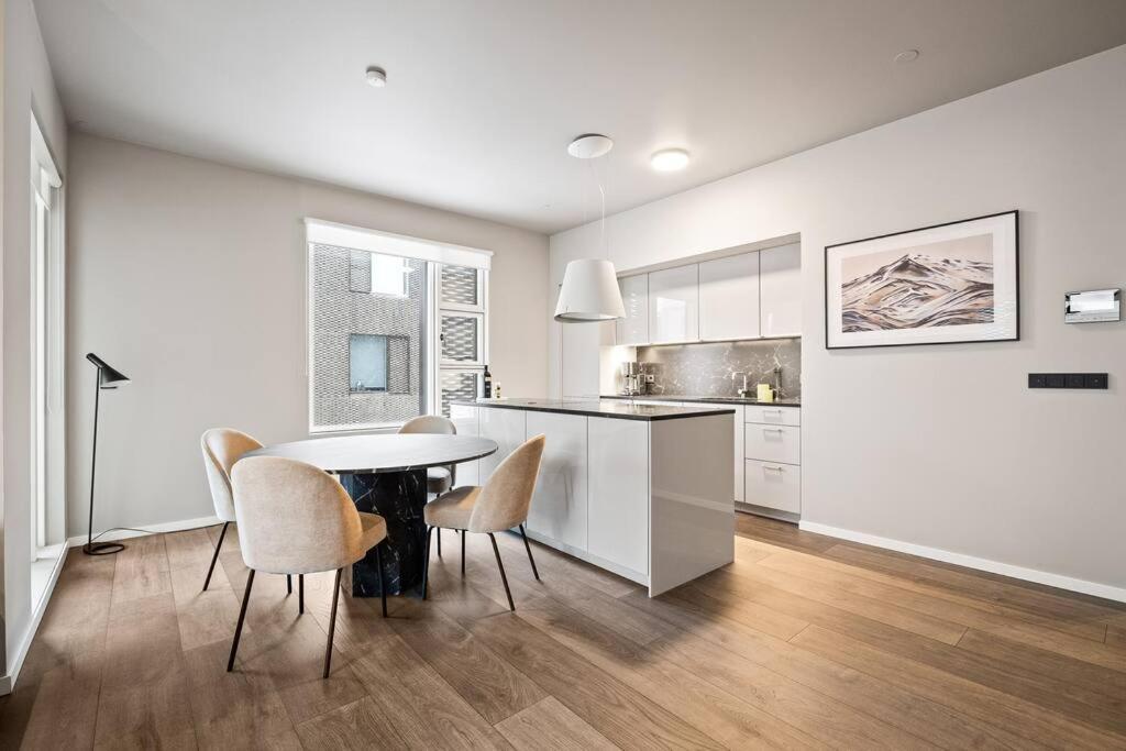 Private Lux 2Br & 2Ba City Center With Free Parking Reykjavík Exterior foto